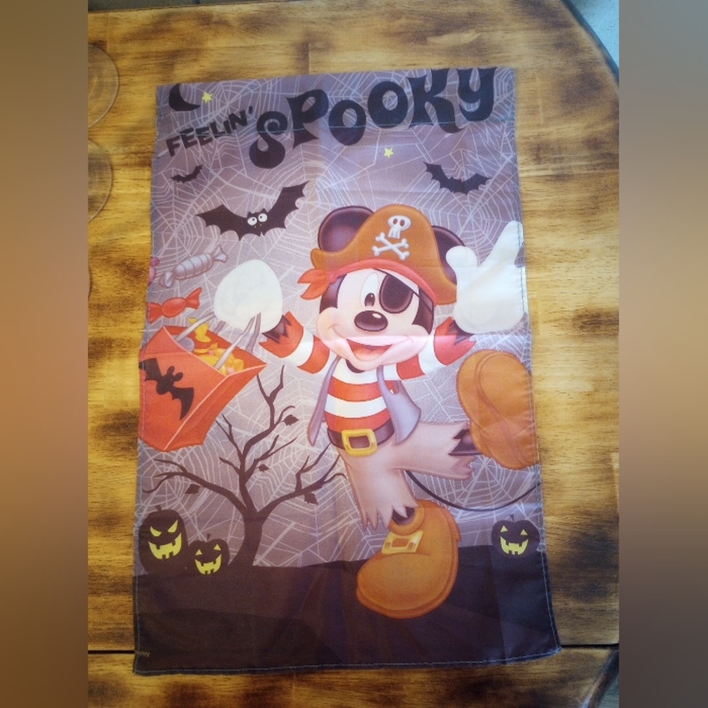 Vintage 2014 Mickey mouse Halloween yard flag